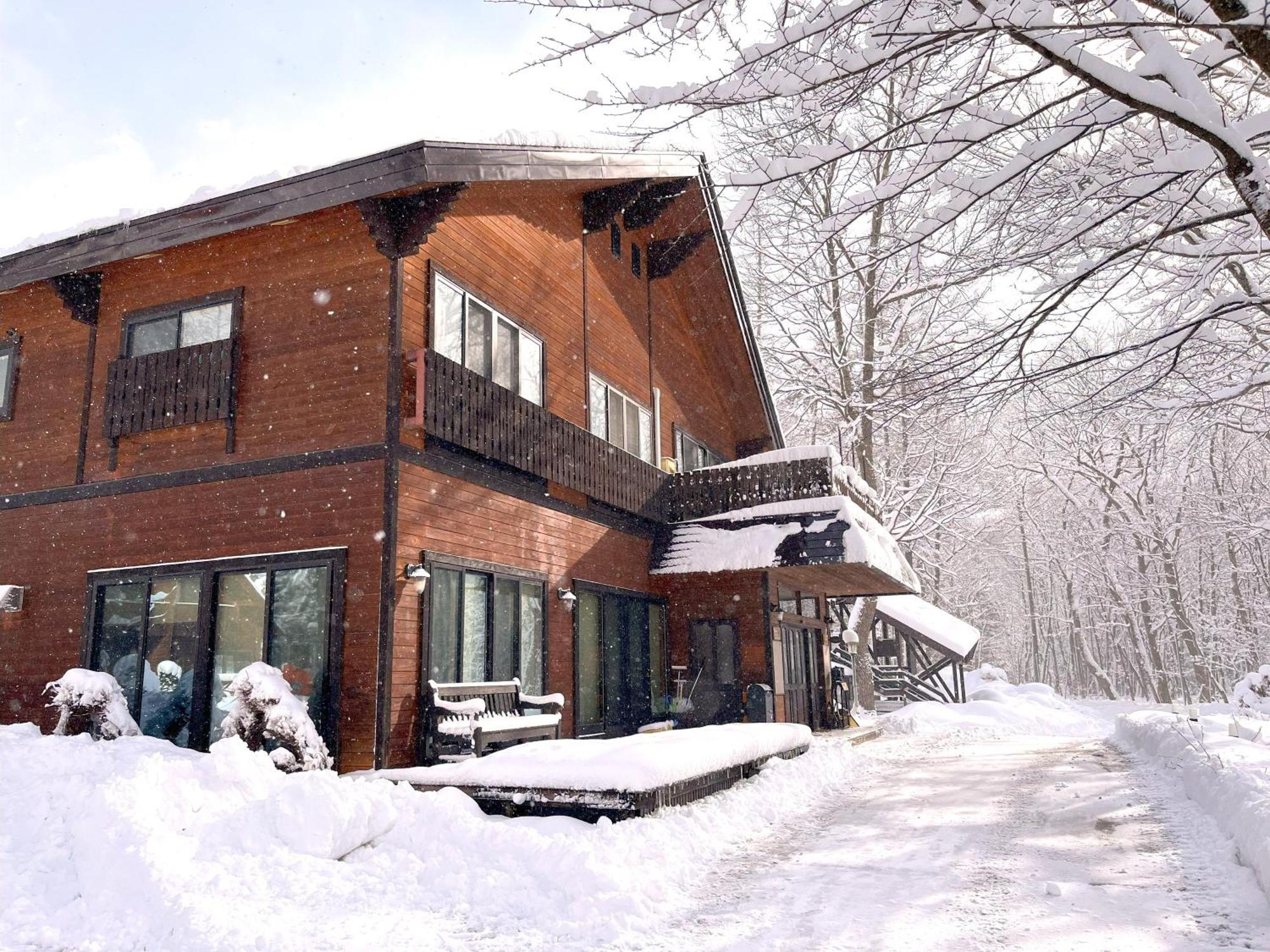 Log Cottage Epoch Hakuba Exterior photo