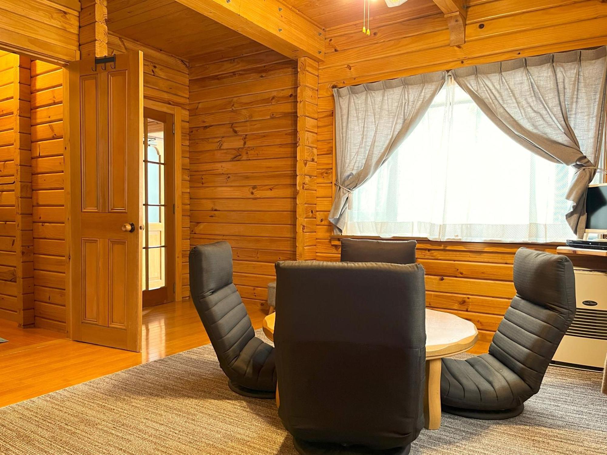 Log Cottage Epoch Hakuba Exterior photo