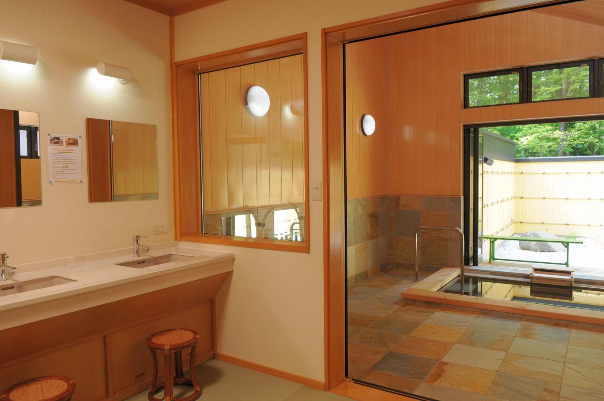 Log Cottage Epoch Hakuba Exterior photo